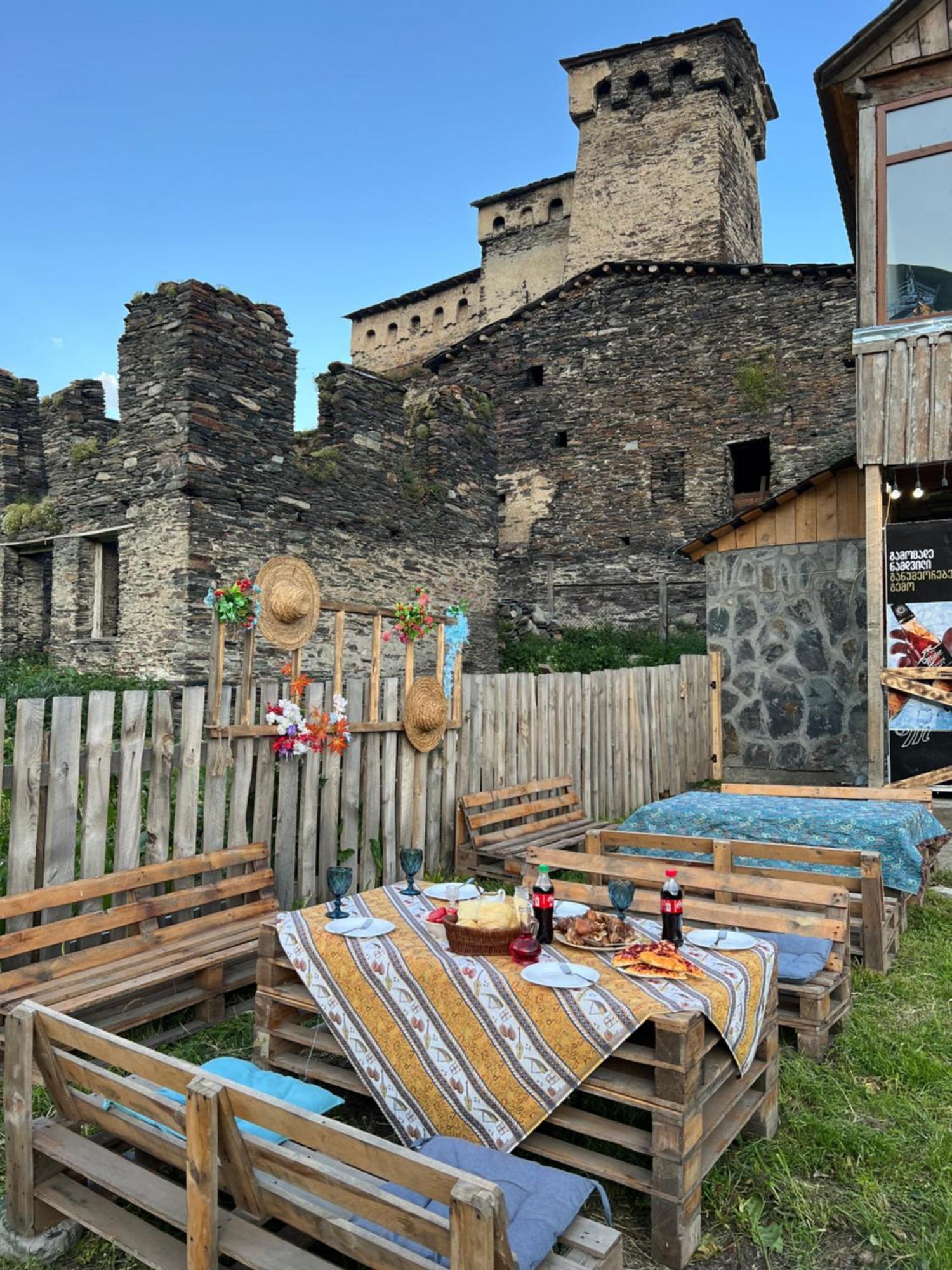 Hotel Nanila Ushguli Zewnętrze zdjęcie